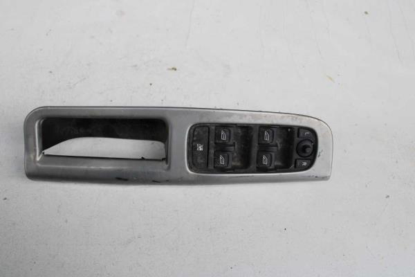 BOUTON LEVE VITRE VOLVO V50 / S40 2010 - Vue 1
